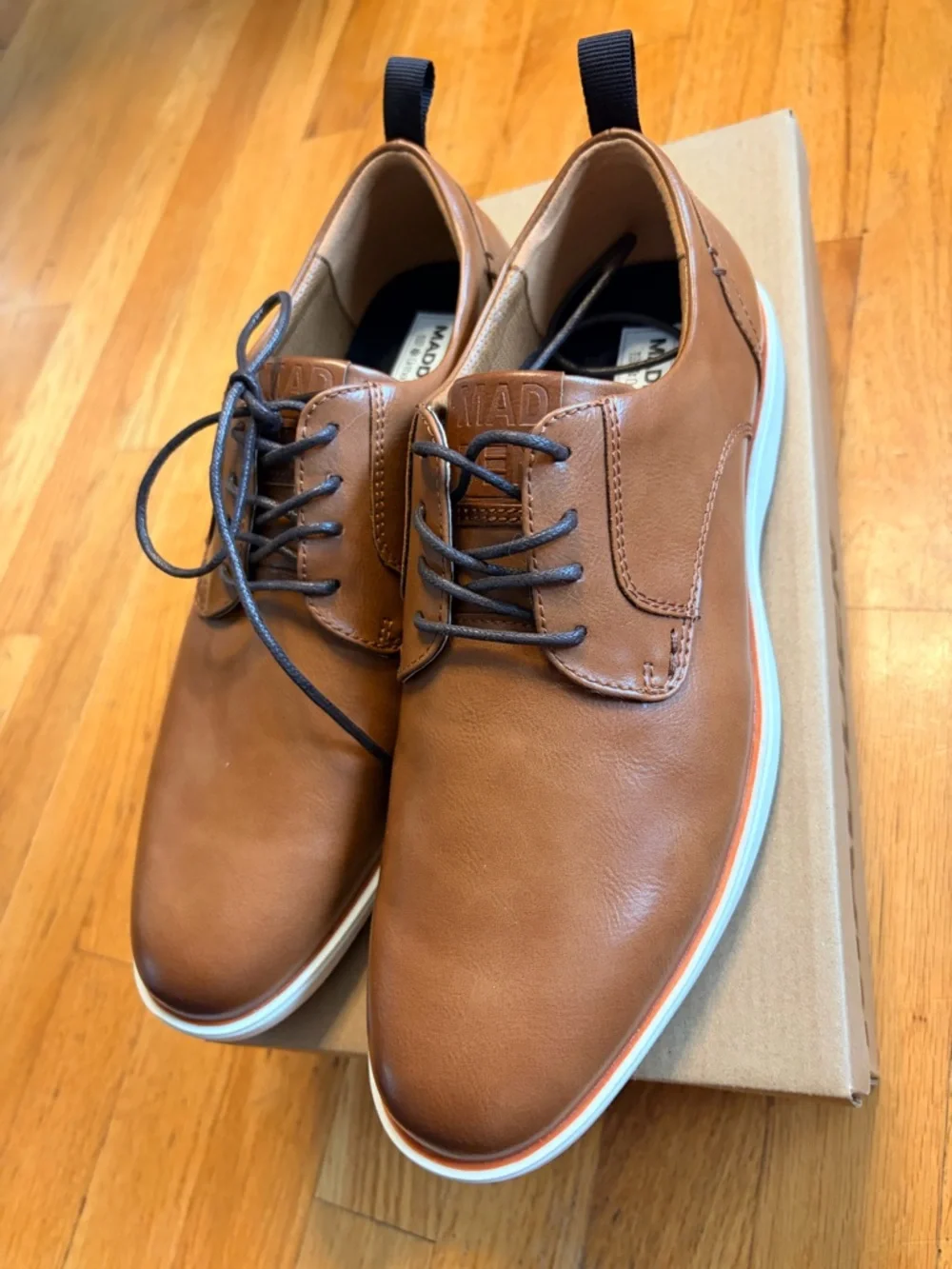 Steve Madden Tan Brown Leather Derby Shoes